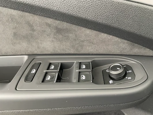 Bild eines VW Golf Variant Business mHeV TSI DSG