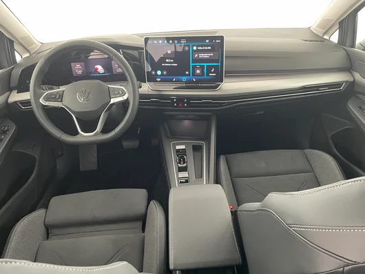 Bild eines VW Golf Variant Business mHeV TSI DSG