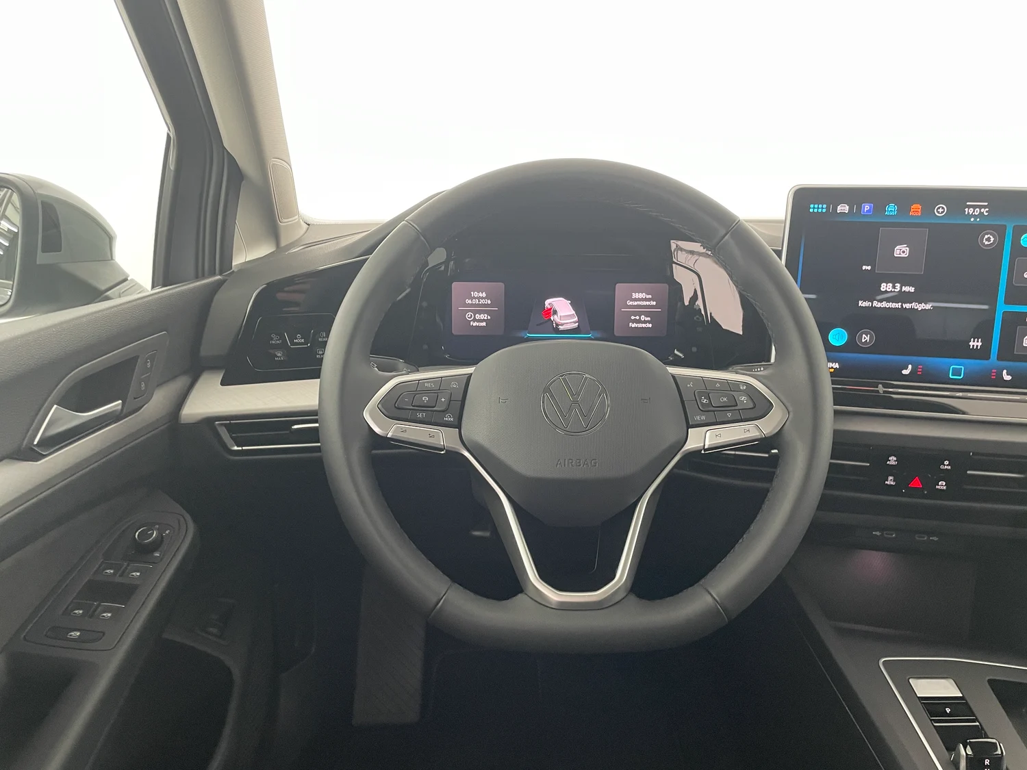 Bild eines VW Golf Variant Business mHeV TSI DSG