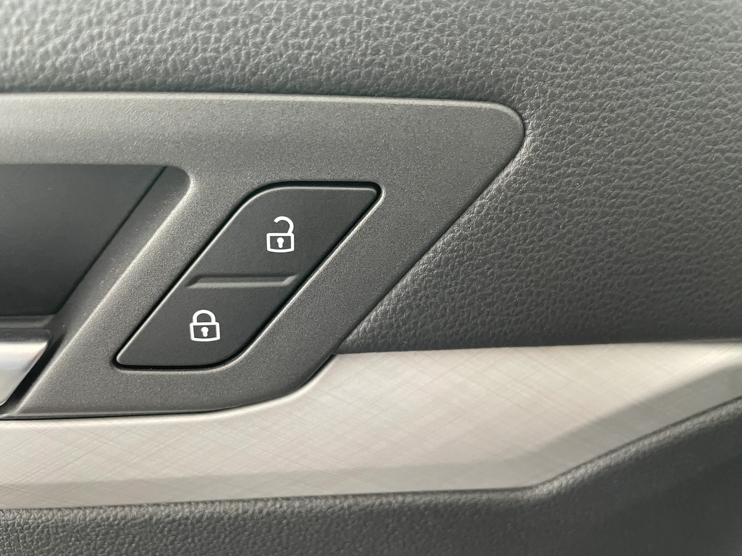 Bild eines VW Golf Variant Business mHeV TSI DSG