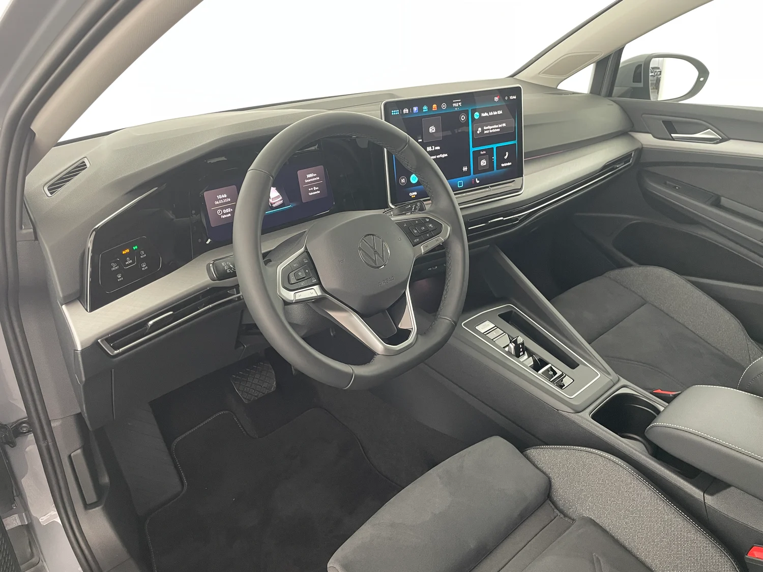 Bild eines VW Golf Variant Business mHeV TSI DSG