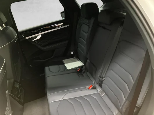 Bild eines VW Touareg R-Line TDI 4M. Final Edition