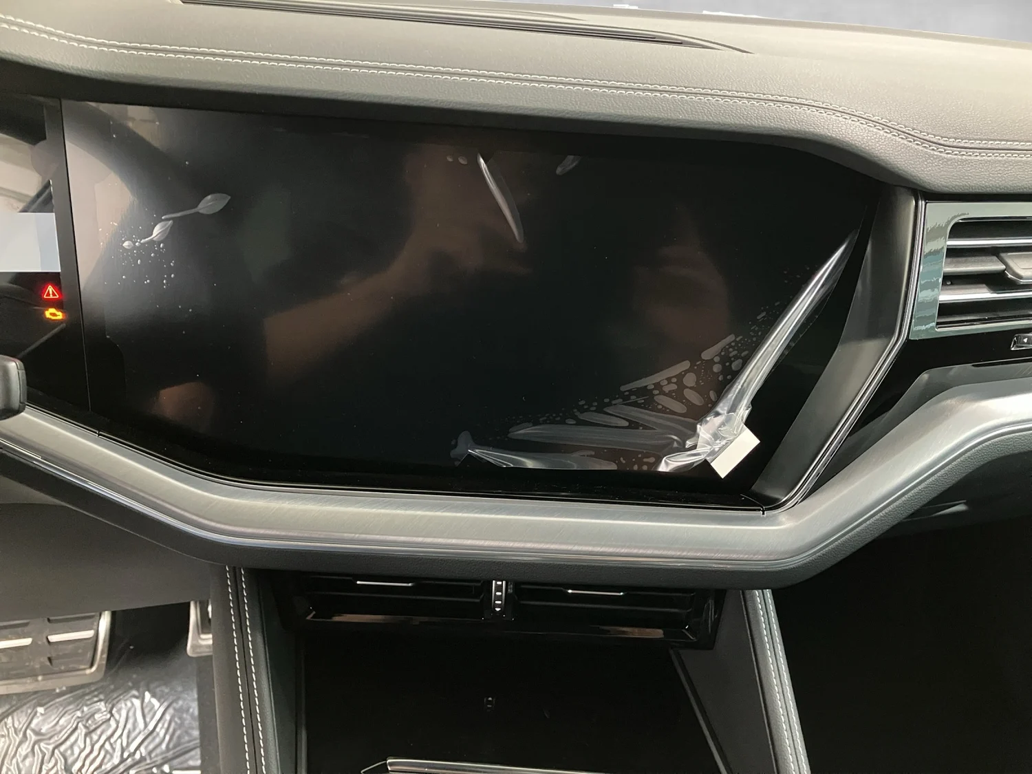 Bild eines VW Touareg R-Line TDI 4M. Final Edition