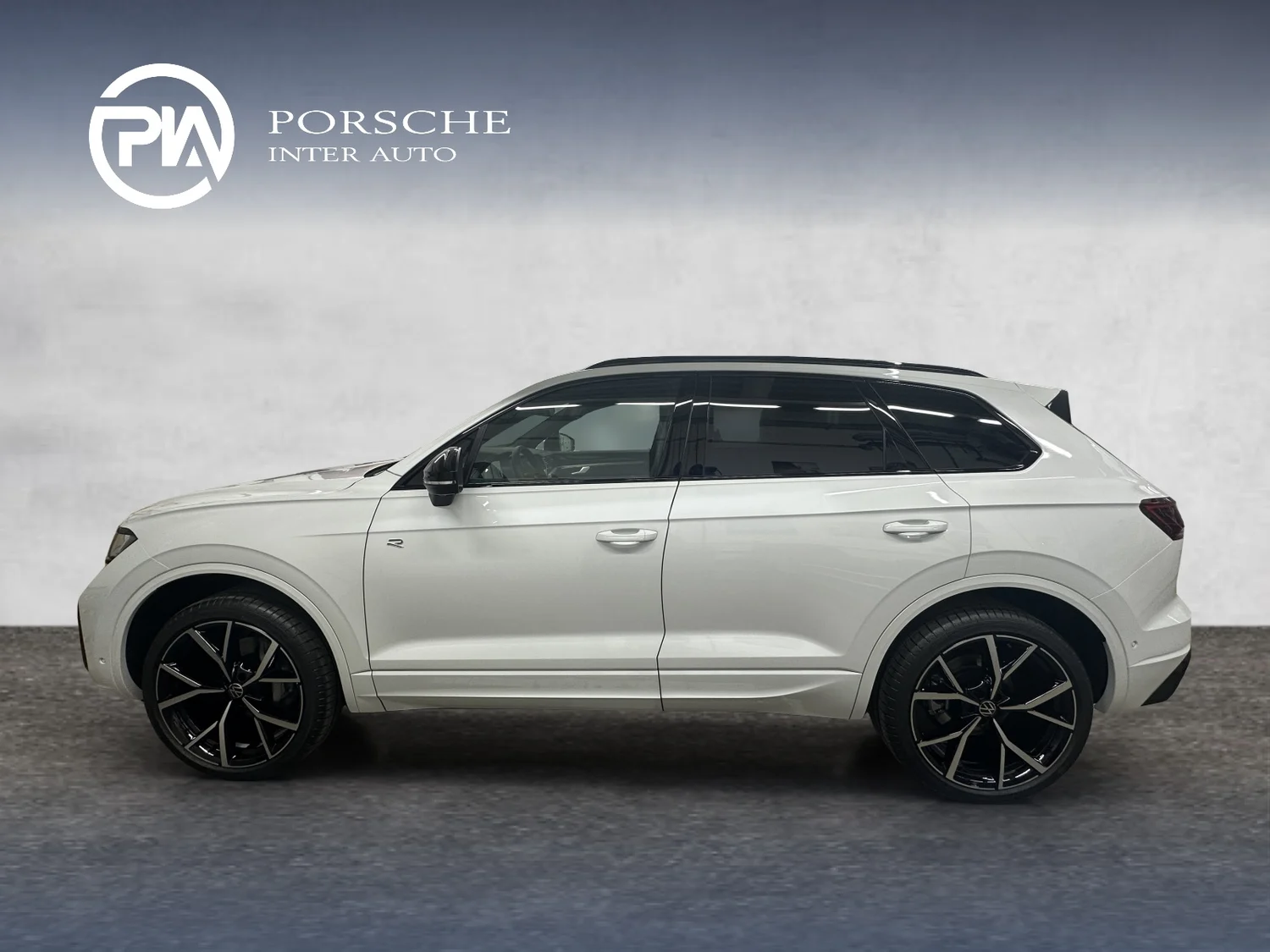 Bild eines VW Touareg R-Line TDI 4M. Final Edition