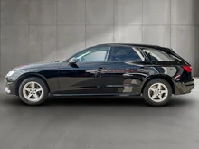 Audi A4 Avant 30 TDI in brillantschwarz Klar