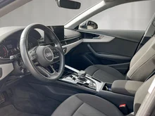 Audi A4 Avant 30 TDI in brillantschwarz Klar