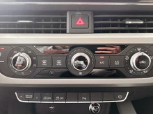 Audi A4 Avant 30 TDI in brillantschwarz Klar