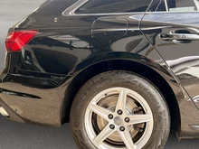 Audi A4 Avant 30 TDI in brillantschwarz Klar