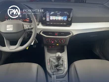 SEAT Arona Reference Edition 1.0 TSI in Nacht-Schwarz Metallic