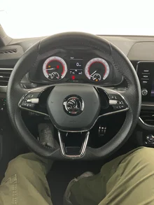 Škoda Scala Monte Carlo TSI in Stahl-Grau