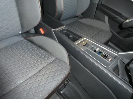 Bild eines SEAT Leon SP Kombi FR 1.5 eTSI DSG 115 PS