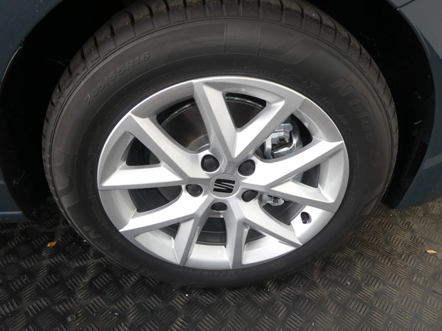 Bild eines SEAT Leon SP Kombi FR 1.5 eTSI DSG 115 PS