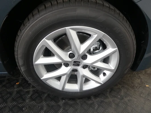 Bild eines SEAT Leon SP Kombi FR 1.5 eTSI DSG 115 PS