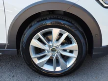 VW Taigo Friends TSI in Pure White