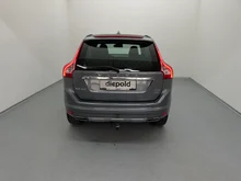 Volvo XC60 D4 Kinetic AWD in grau