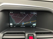 Volvo XC60 D4 Kinetic AWD in grau