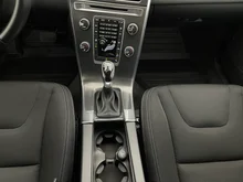 Volvo XC60 D4 Kinetic AWD in grau