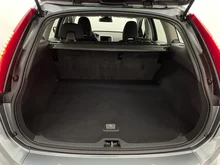 Volvo XC60 D4 Kinetic AWD in grau
