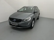 Volvo XC60 D4 Kinetic AWD in grau