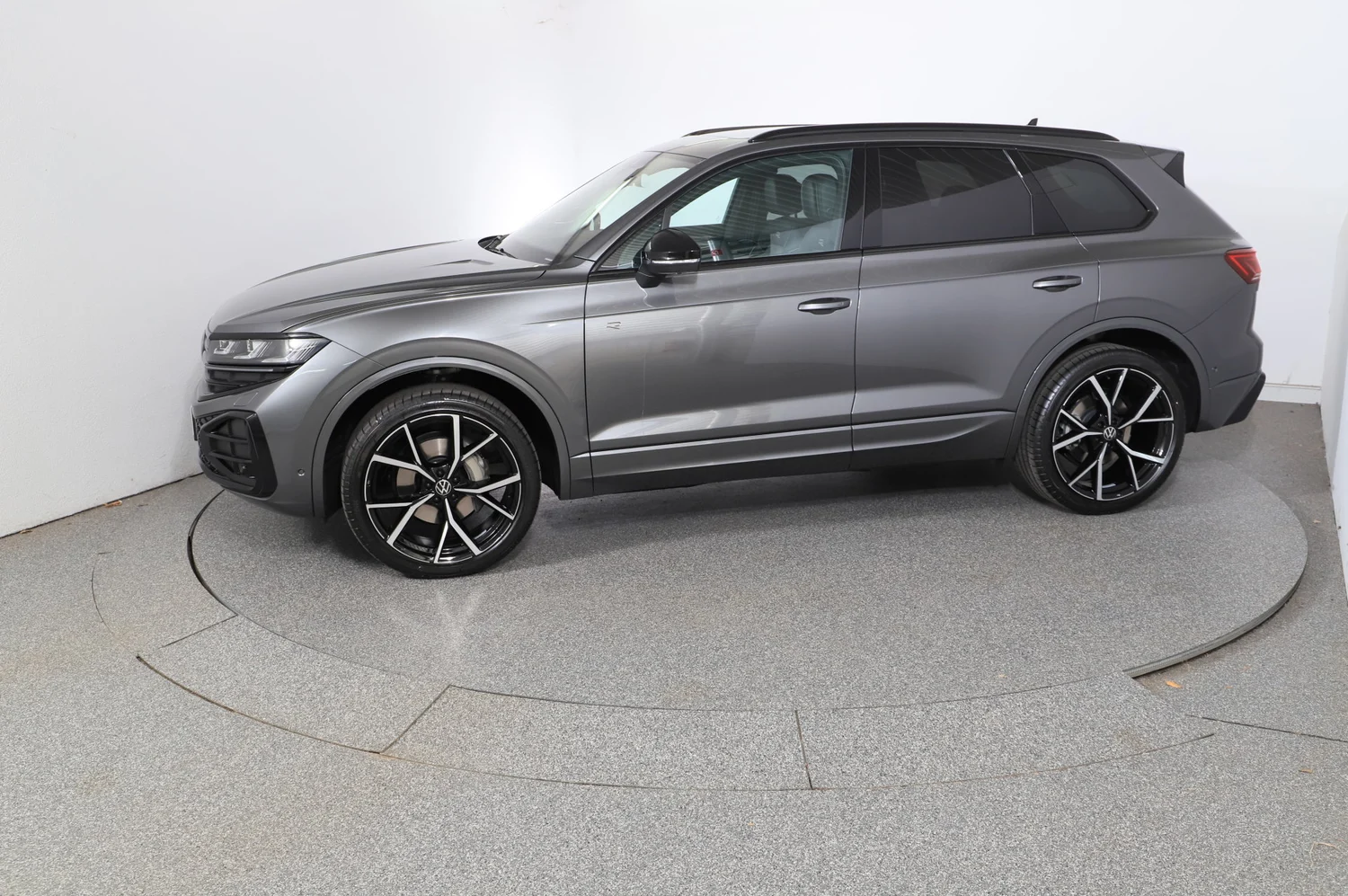 Bild eines VW Touareg R-Line TDI 4MOTION
