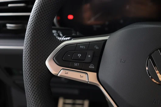 Bild eines VW Touareg R-Line TDI 4MOTION