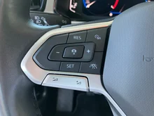 VW T-Roc Life TSI in Indium Grau Metallic