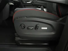 VW ID Buzz ID. Buzz GTX LR 4MOTION 250 kW in Deepblack Perleffekt Metallic