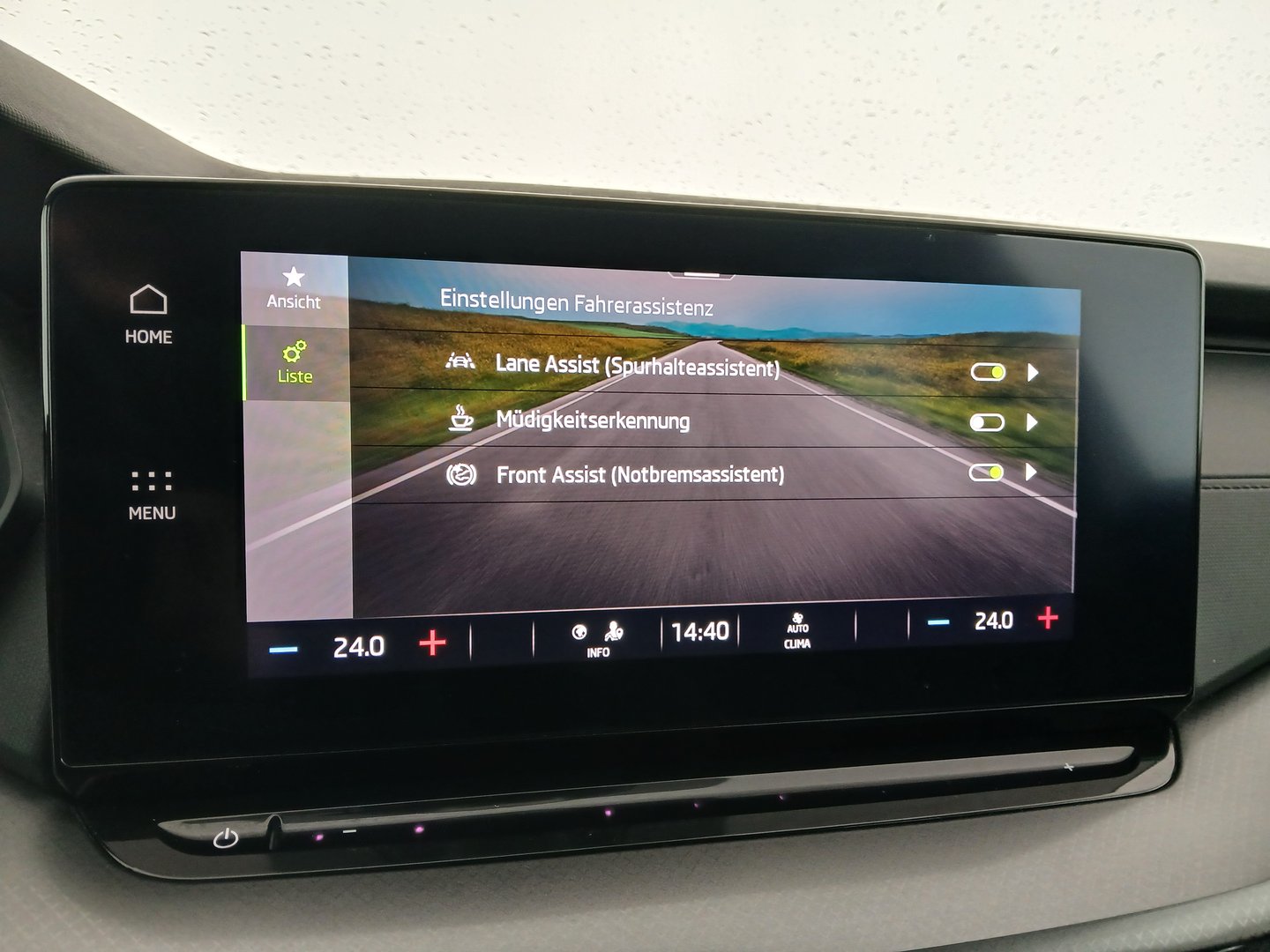 Škoda OCTAVIA Combi 4x4 Ambition TDI DSG | Bild 22 von 29