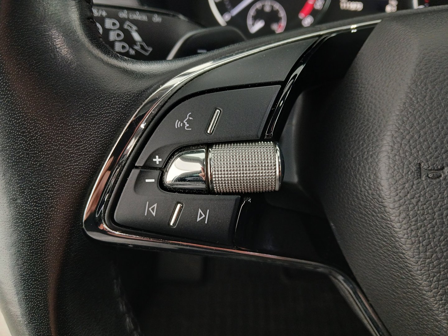 Škoda OCTAVIA Combi 4x4 Ambition TDI DSG | Bild 16 von 29