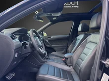 VW Tiguan R-Line TSI DSG in Deep Black Perleffekt