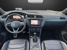 VW Tiguan R-Line TSI DSG in Deep Black Perleffekt