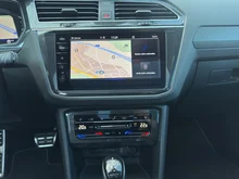 VW Tiguan R-Line TSI DSG in Deep Black Perleffekt