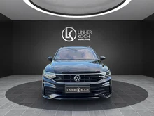 VW Tiguan R-Line TSI DSG in Deep Black Perleffekt