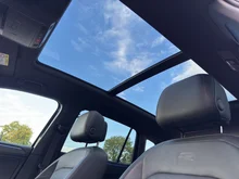 VW Tiguan R-Line TSI DSG in Deep Black Perleffekt