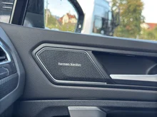 VW Tiguan R-Line TSI DSG in Deep Black Perleffekt