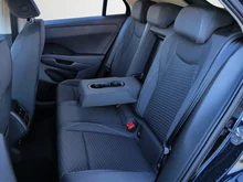 VW T-Roc Life eTSI DSG in Grenadillschwarz Metallic
