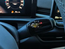 VW T-Roc Life eTSI DSG in Grenadillschwarz Metallic