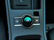 VW T-Roc Life eTSI DSG in Grenadillschwarz Metallic