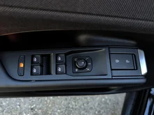 VW T-Roc Life eTSI DSG in Grenadillschwarz Metallic