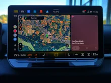 VW T-Roc Life eTSI DSG in Grenadillschwarz Metallic