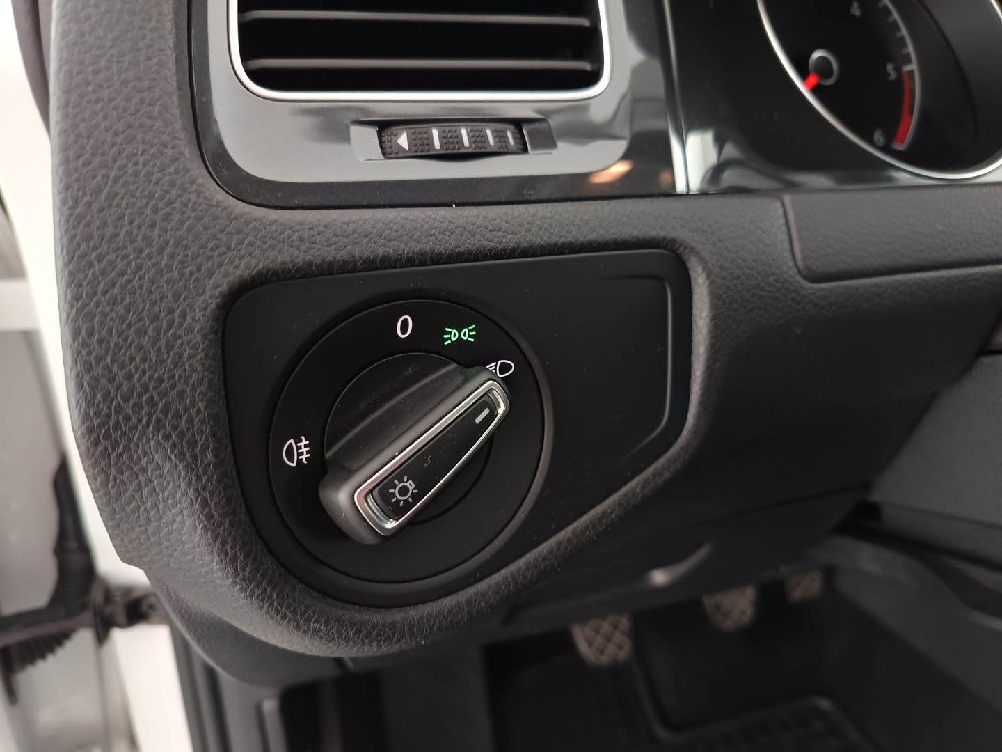 VW Golf Variant Comfortline TDI SCR | Bild 12 von 31