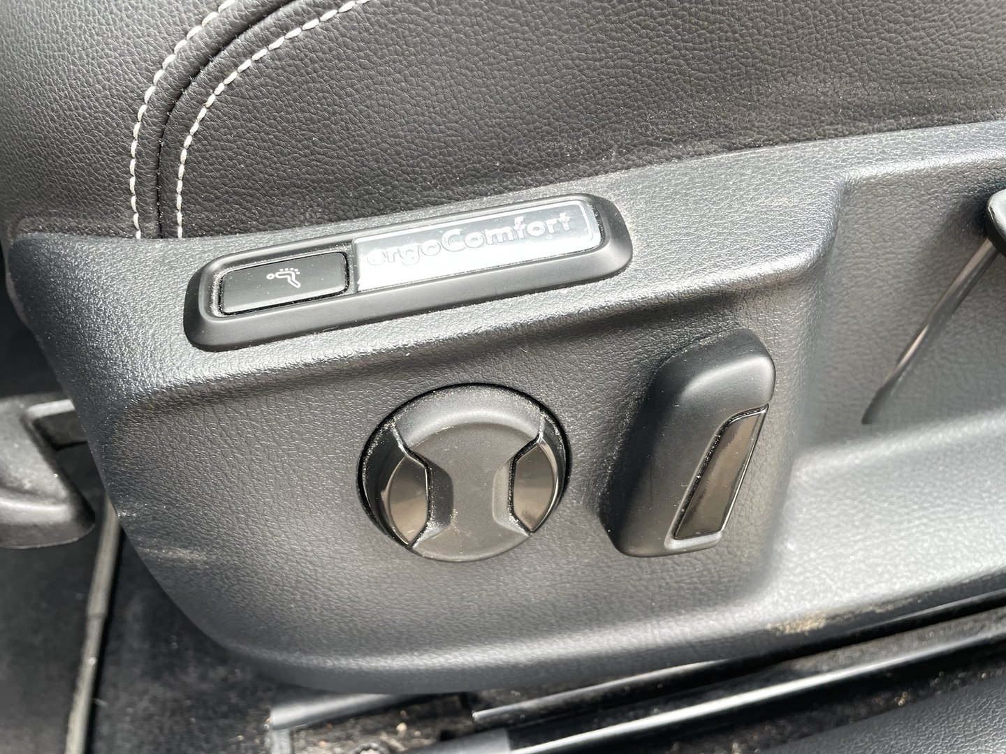 VW Passat Variant Elegance TDI DSG | Bild 9 von 26