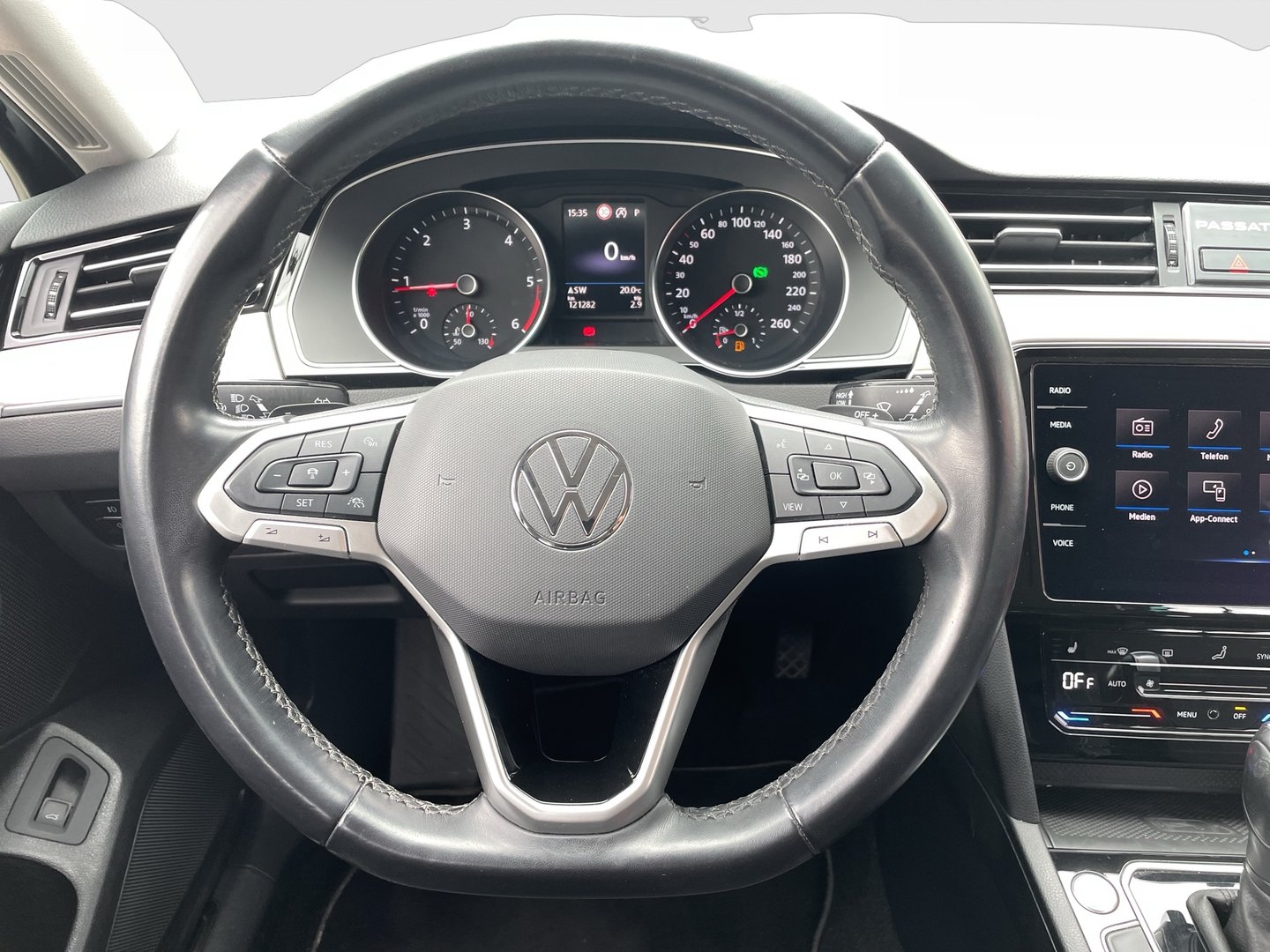 VW Passat Variant Elegance TDI DSG | Bild 11 von 26