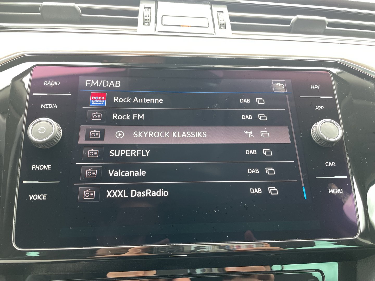 VW Passat Variant Elegance TDI DSG | Bild 16 von 26