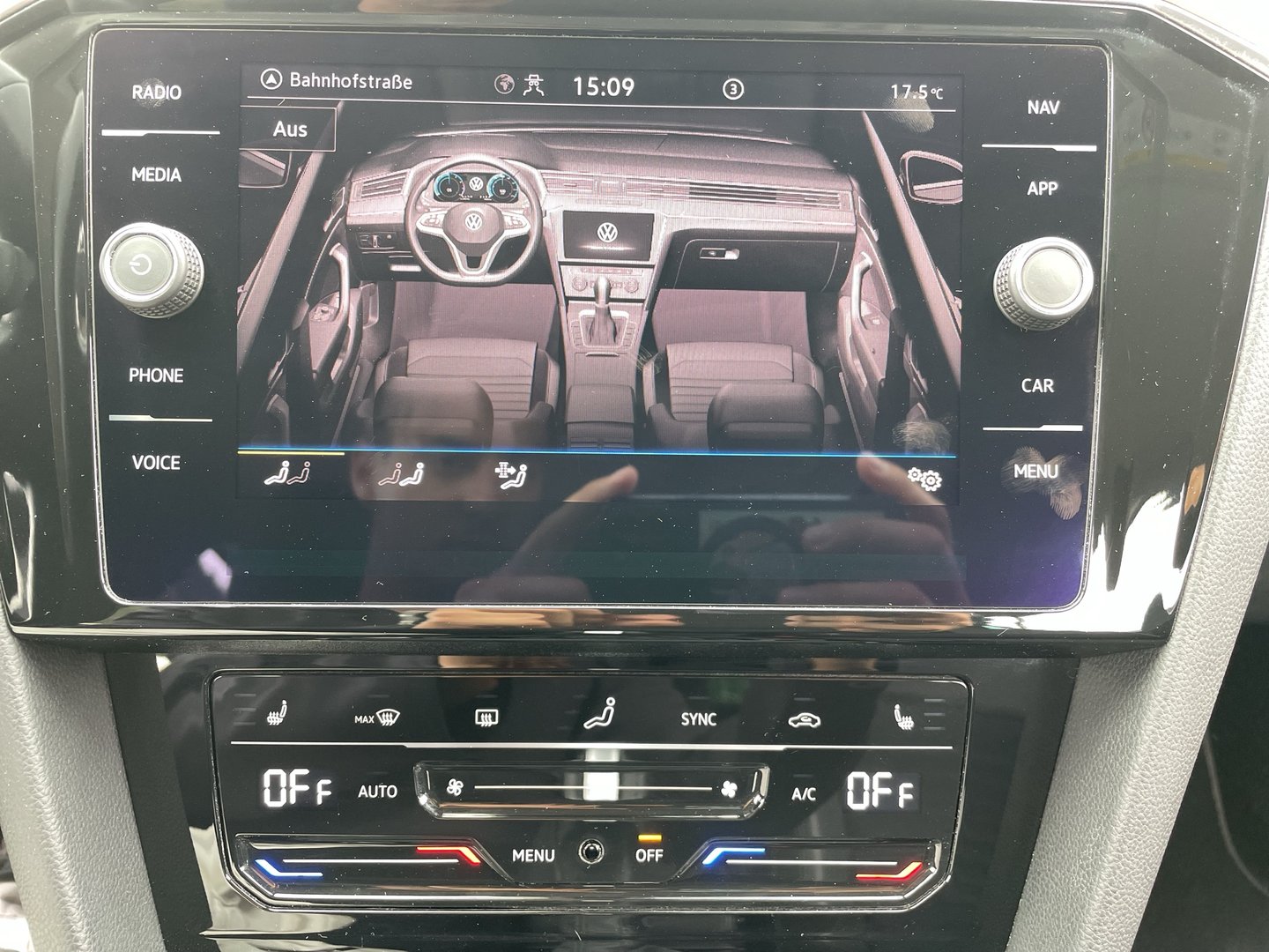 VW Passat Variant Elegance TDI DSG | Bild 20 von 26
