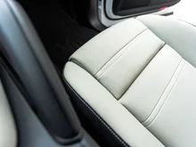 Porsche Cayenne S E-Hybrid in CARRARAWEISSMETALLIC