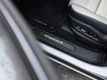 Porsche Cayenne S E-Hybrid in CARRARAWEISSMETALLIC
