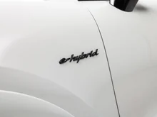 Porsche Cayenne S E-Hybrid in CARRARAWEISSMETALLIC