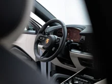 Porsche Cayenne S E-Hybrid in CARRARAWEISSMETALLIC