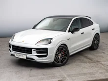 Porsche Cayenne S E-Hybrid in CARRARAWEISSMETALLIC